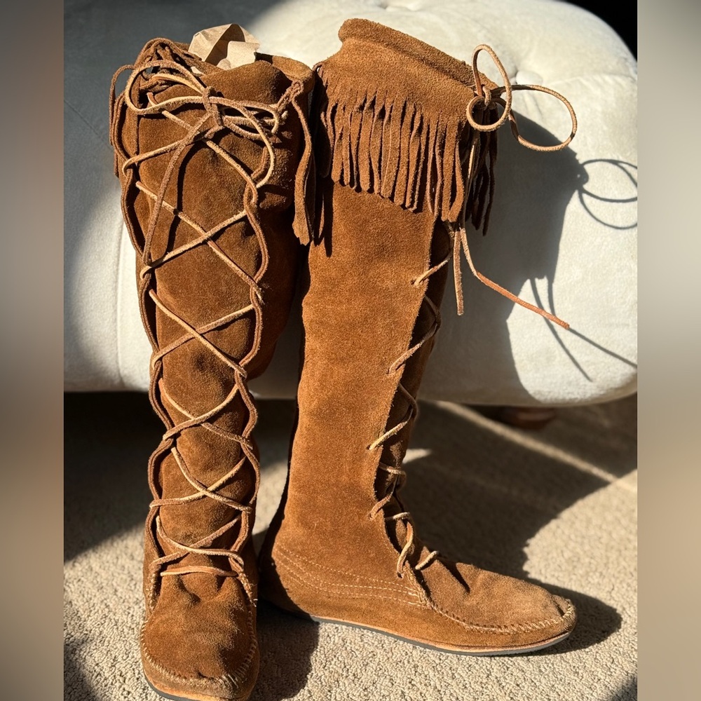MINNETONKA, Vintage, Suede, Tall Lace-Up Fringe Boot,Women’s Size 6,Cognac color